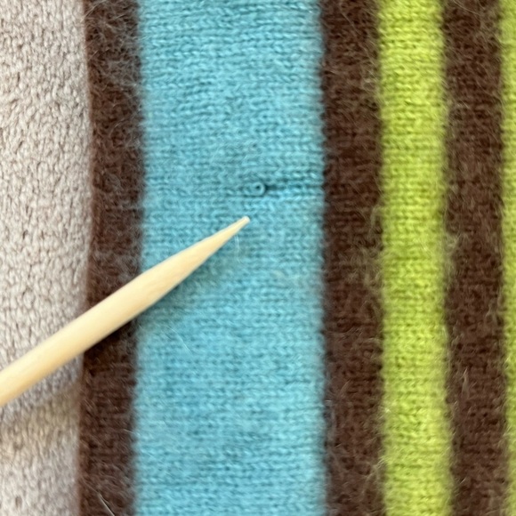 ARMAND DIRADOURIAN 100% Cashmere Striped Scarf Luxury Soft Warm - Picture 7 of 11